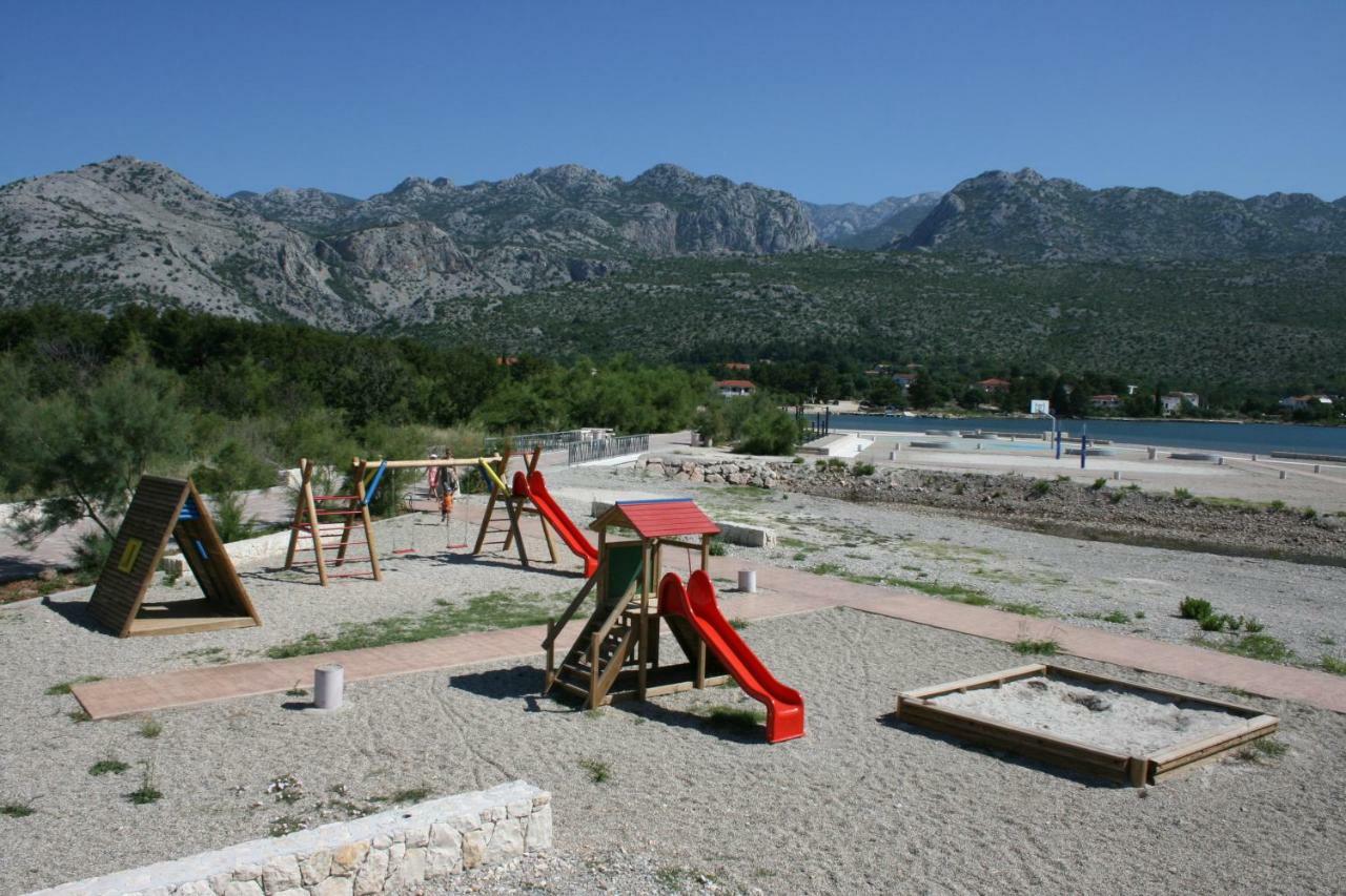 Mobile Homes Katinka, Starigrad Paklenica, Croatia Extérieur photo